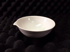 150ml Evaporating Dish, 40 x 100mm with Pour Spout - Rainhart